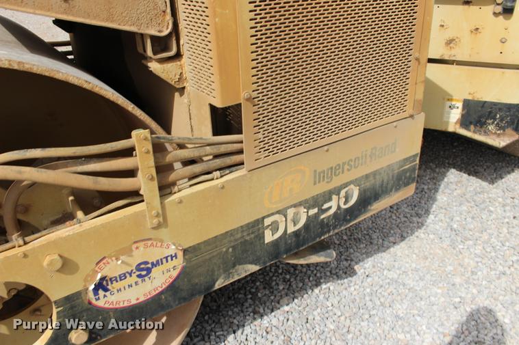 image for item DB0005 2005 Ingersoll Rand DD90 double drum vibratory roller