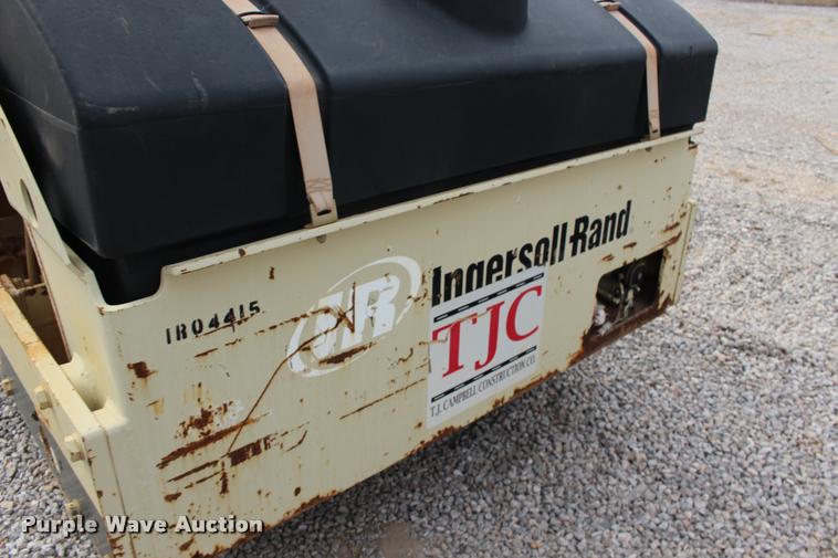 image for item DB0005 2005 Ingersoll Rand DD90 double drum vibratory roller