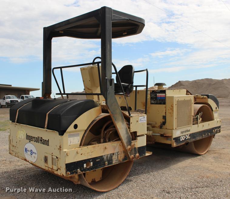 image for item DB0006 2005 Ingersoll Rand DD-90 double drum vibratory roller