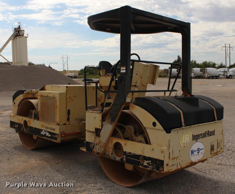 image for item DB0006 2005 Ingersoll Rand DD-90 double drum vibratory roller