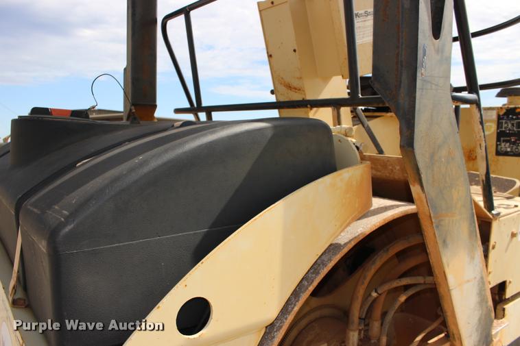 image for item DB0006 2005 Ingersoll Rand DD-90 double drum vibratory roller