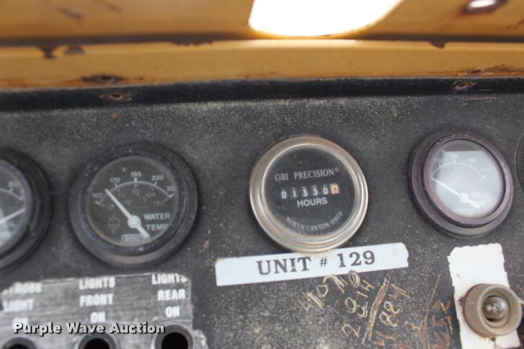 image for item DB0009 1995 Rosco TRU-PAC 915 pneumatic roller