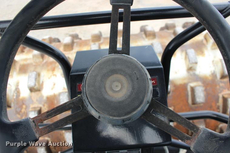 image for item DB0010 2001 Ingersoll Rand SD-100F single drum vibratory roller