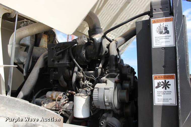 image for item DB0010 2001 Ingersoll Rand SD-100F single drum vibratory roller