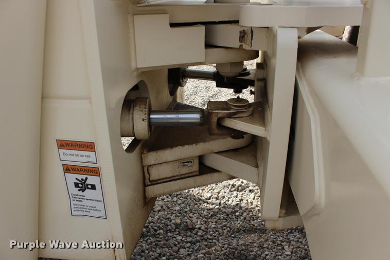 image for item DB0010 2001 Ingersoll Rand SD-100F single drum vibratory roller