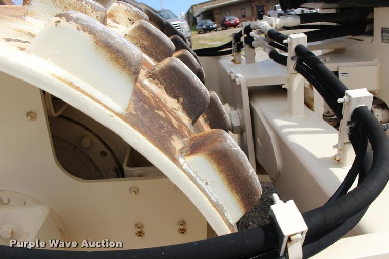 image for item DB0010 2001 Ingersoll Rand SD-100F single drum vibratory roller