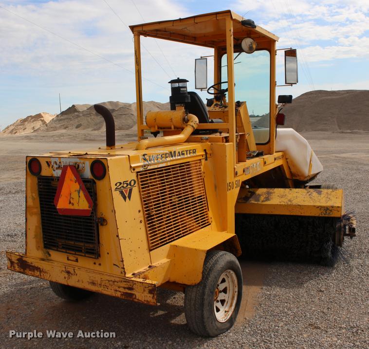 Waldon Sweepmaster 250 broom in Edmond, OK Item DB0018 sold Purple Wave