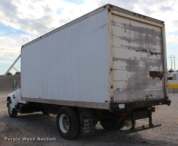 image for item DB0024 1996 Ford F800 box truck