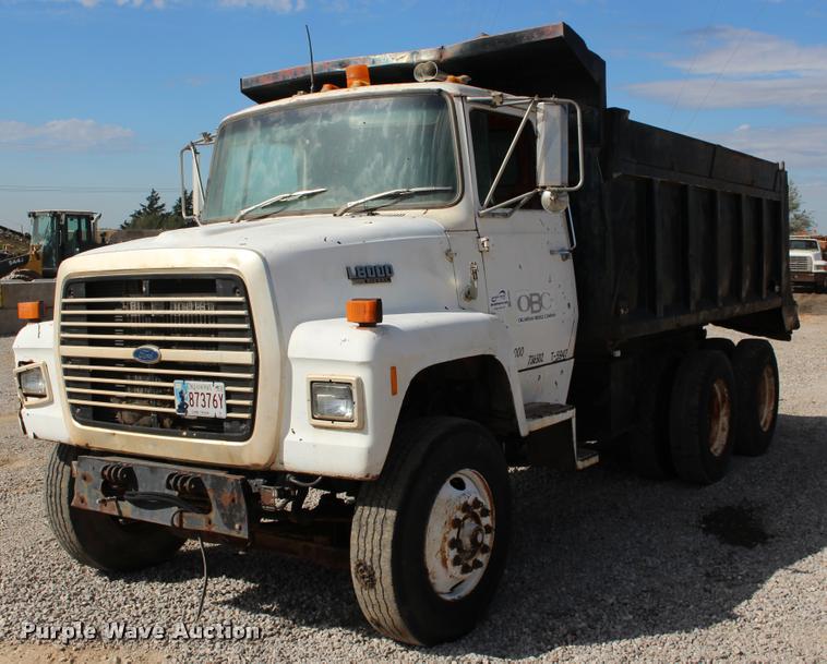 image for item DB0025 1990 Ford L8000 dump truck
