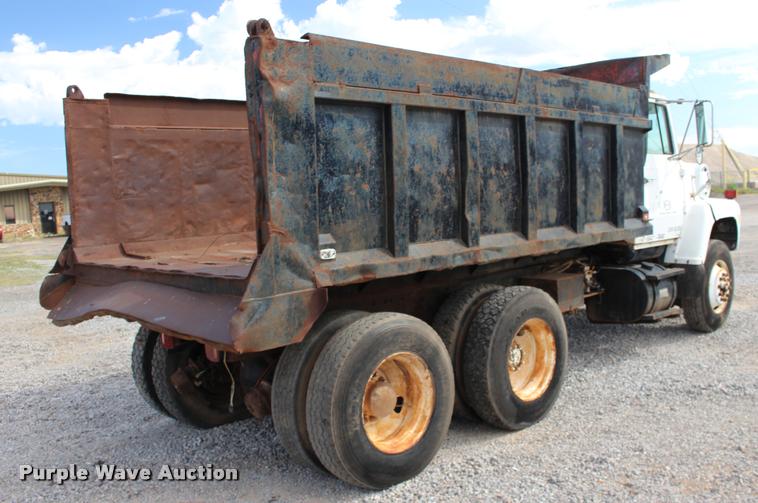 image for item DB0025 1990 Ford L8000 dump truck