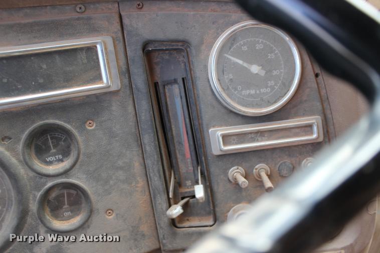 image for item DB0025 1990 Ford L8000 dump truck