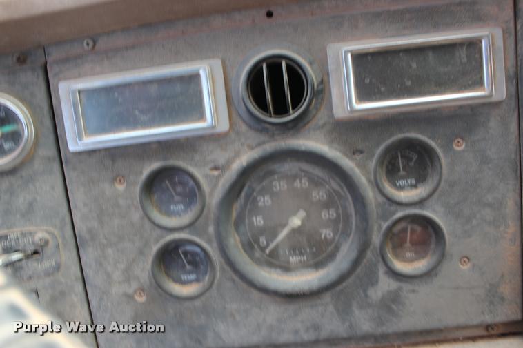 image for item DB0025 1990 Ford L8000 dump truck