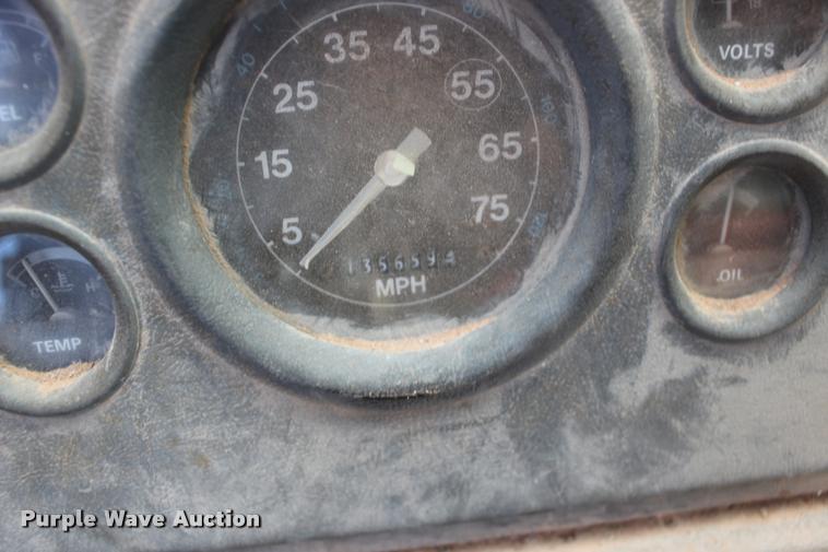 image for item DB0025 1990 Ford L8000 dump truck