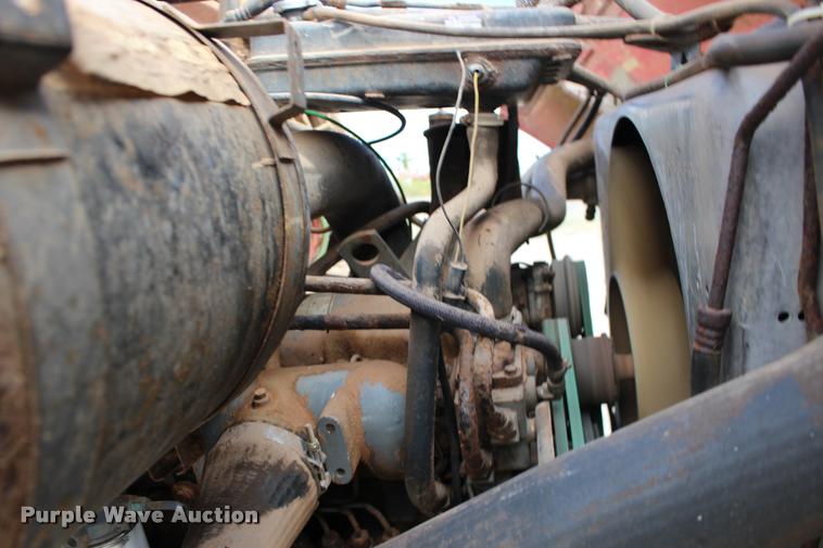 image for item DB0025 1990 Ford L8000 dump truck