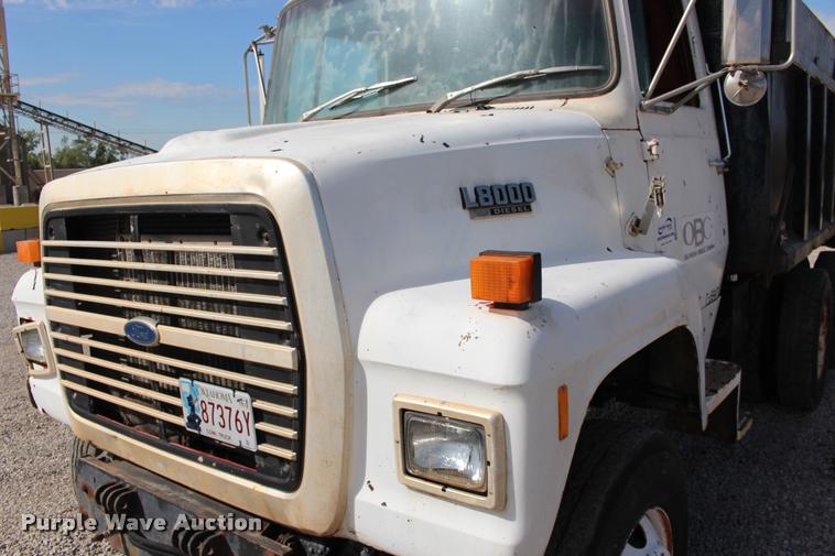 image for item DB0025 1990 Ford L8000 dump truck