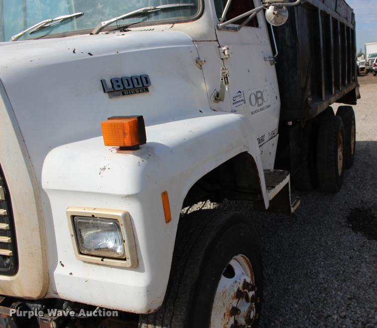 image for item DB0025 1990 Ford L8000 dump truck