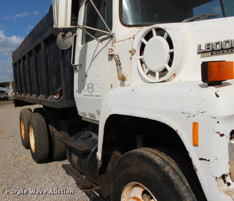 image for item DB0025 1990 Ford L8000 dump truck