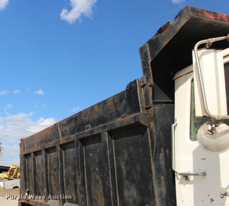 image for item DB0025 1990 Ford L8000 dump truck