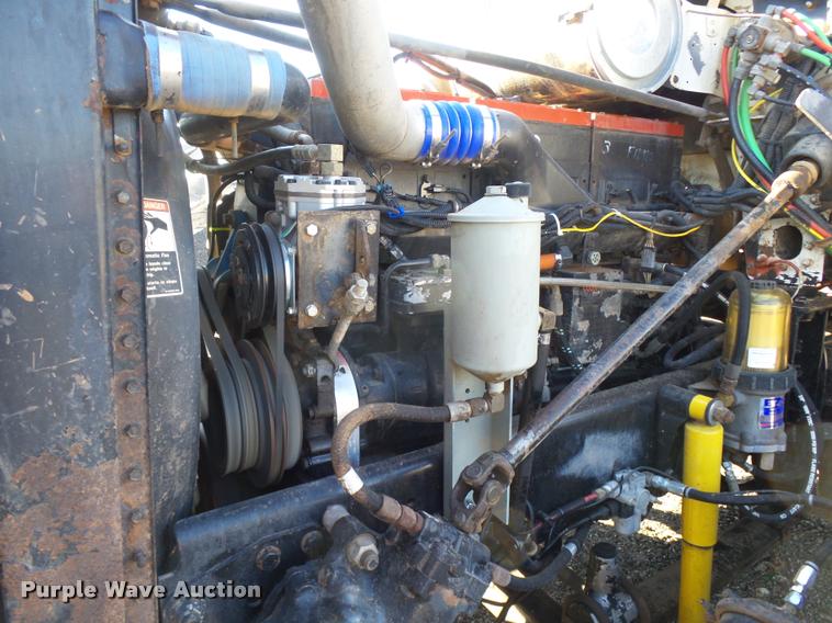 image for item DB0028 2000 Freightliner FLD semi truck