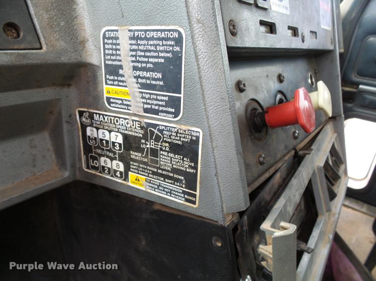 image for item DB0030 1999 Mack CL613 semi truck