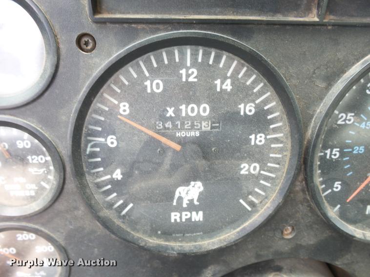 image for item DB0030 1999 Mack CL613 semi truck