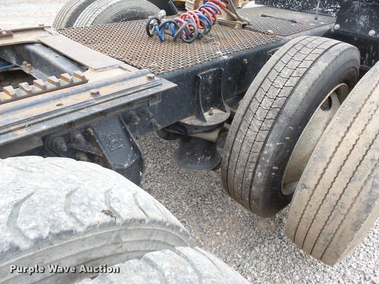 image for item DB0030 1999 Mack CL613 semi truck