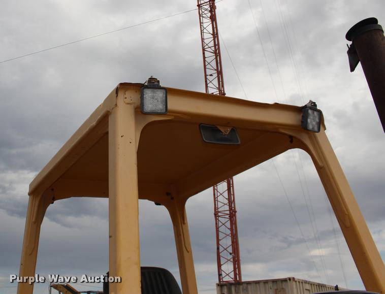 image for item DB0031 1990 John Deere 550G LT Series IV dozer