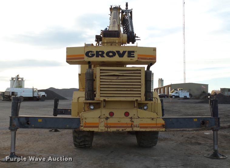 image for item DB0032 Grove RT625 crane