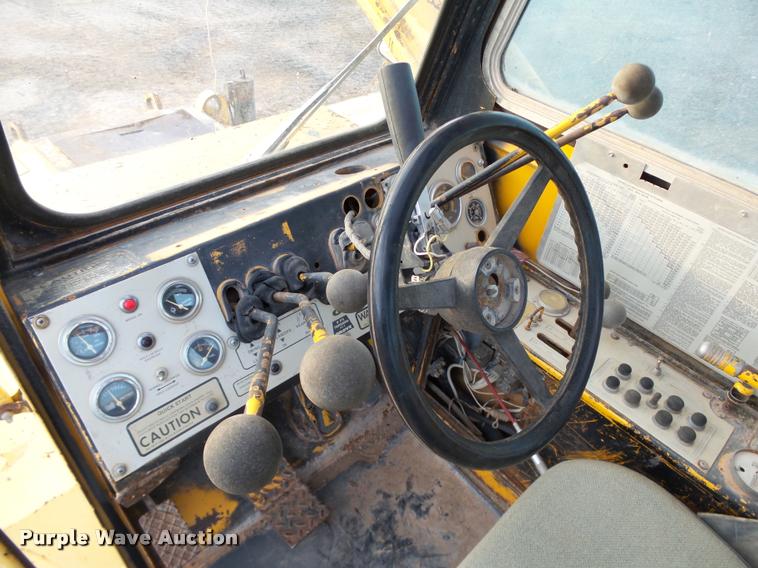 image for item DB0032 Grove RT625 crane