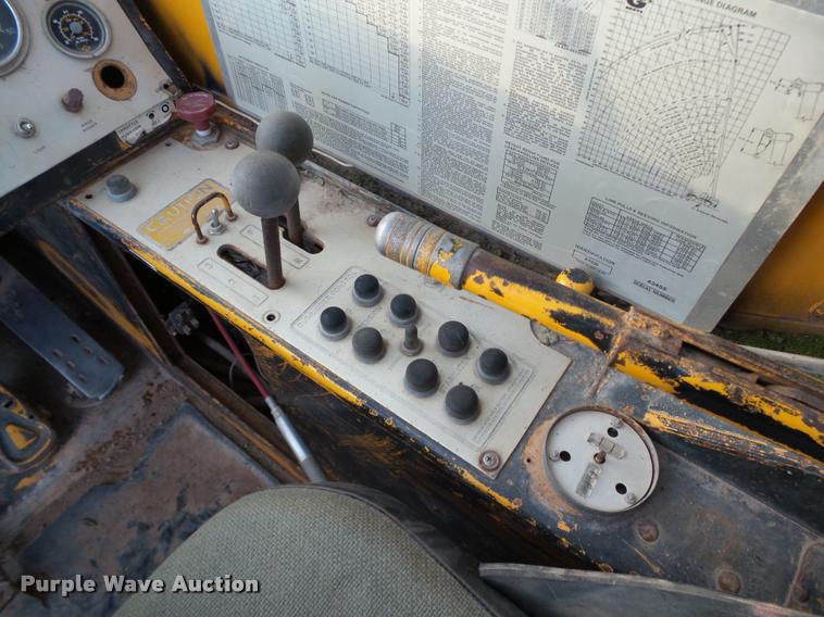 image for item DB0032 Grove RT625 crane