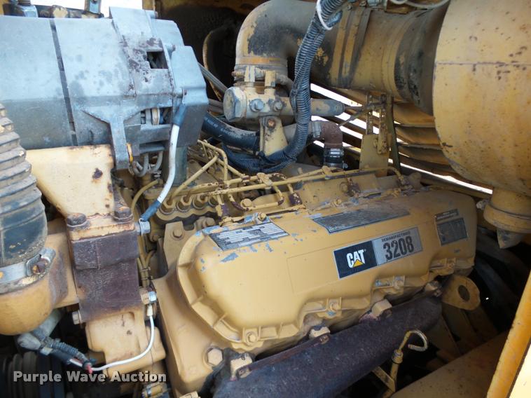 image for item DB0032 Grove RT625 crane