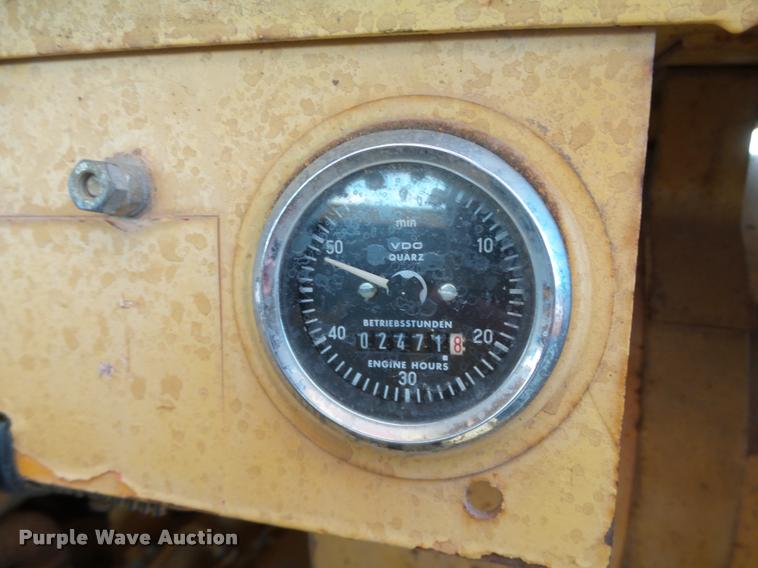 image for item DB0032 Grove RT625 crane