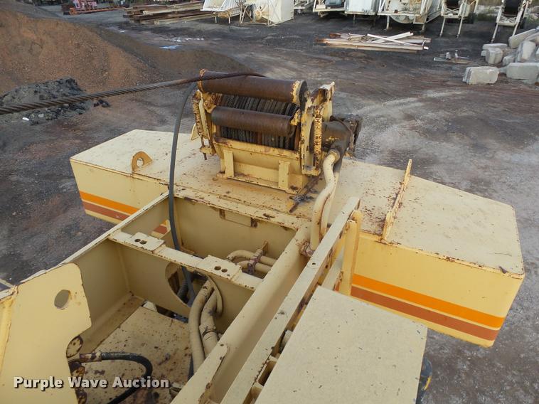 image for item DB0032 Grove RT625 crane