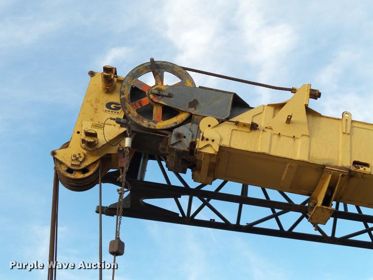 image for item DB0032 Grove RT625 crane