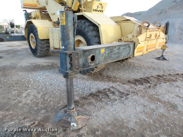 image for item DB0032 Grove RT625 crane