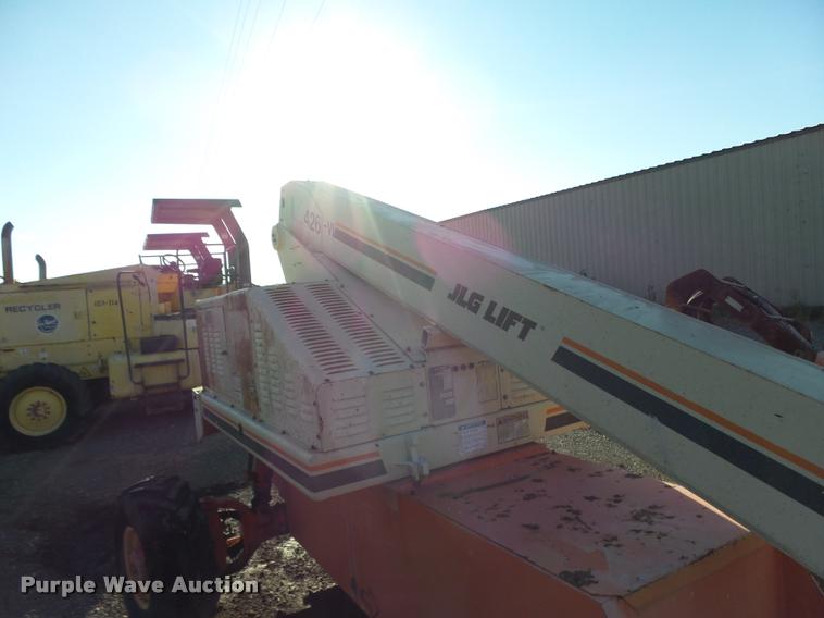 image for item DB0033 1997 JLG 40H boom lift