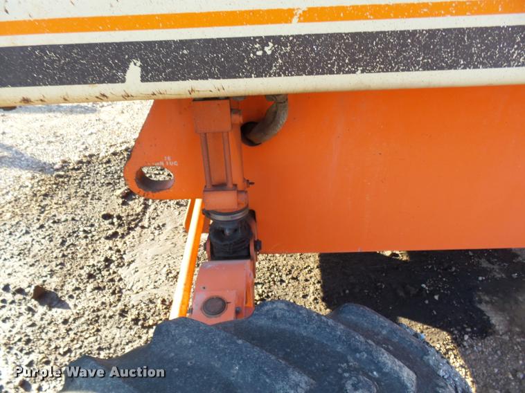 image for item DB0033 1997 JLG 40H boom lift