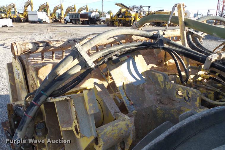 image for item DB0034 2005 Bomag MPH454R reclaimer