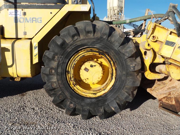 image for item DB0034 2005 Bomag MPH454R reclaimer