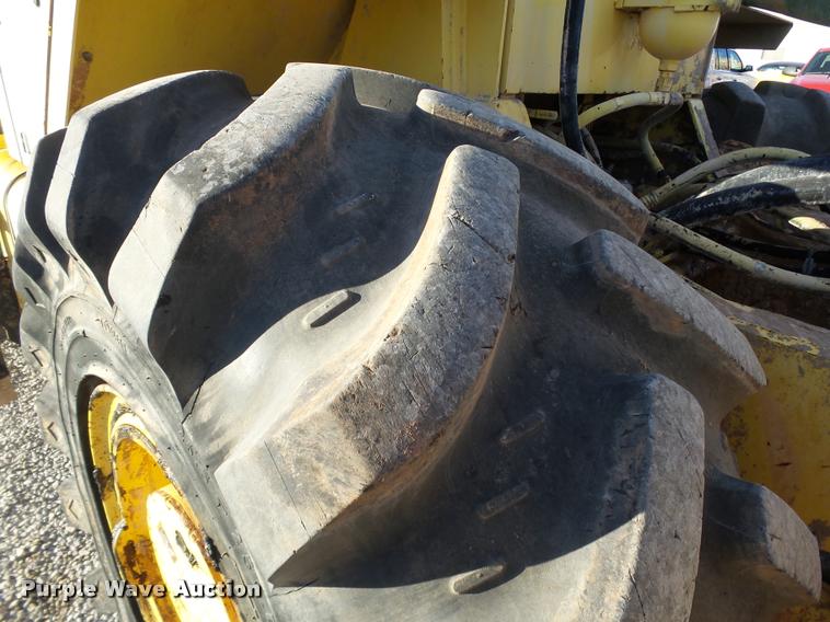 image for item DB0034 2005 Bomag MPH454R reclaimer