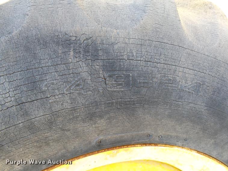 image for item DB0034 2005 Bomag MPH454R reclaimer