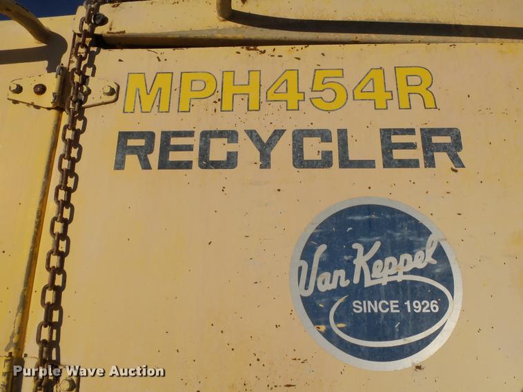 image for item DB0034 2005 Bomag MPH454R reclaimer