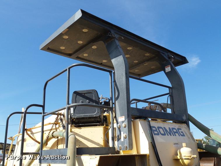 image for item DB0035 2005 Bomag MPH454R reclaimer