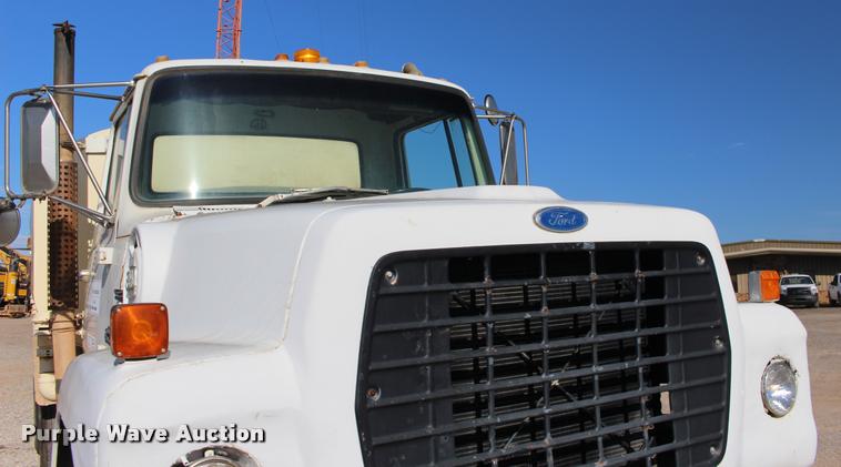 image for item DB0036 1981 Ford 8000 tank truck