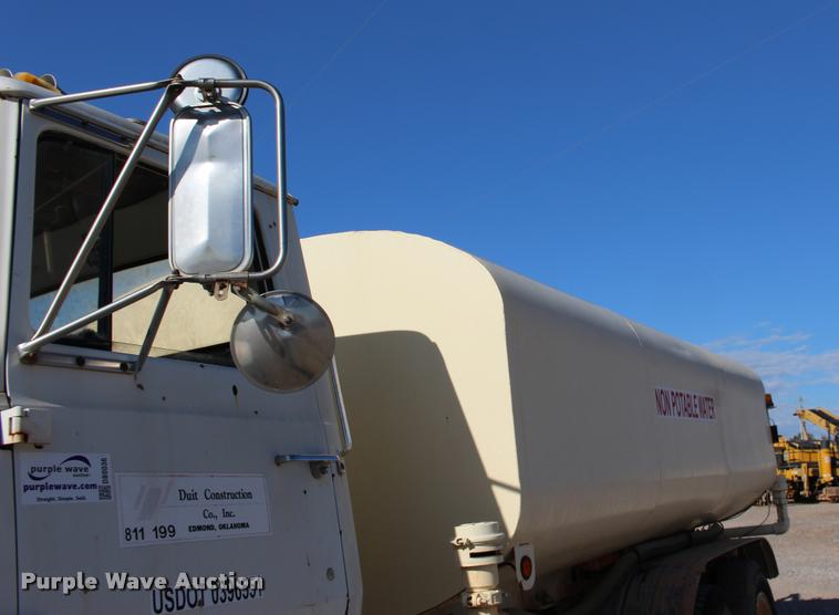 image for item DB0036 1981 Ford 8000 tank truck