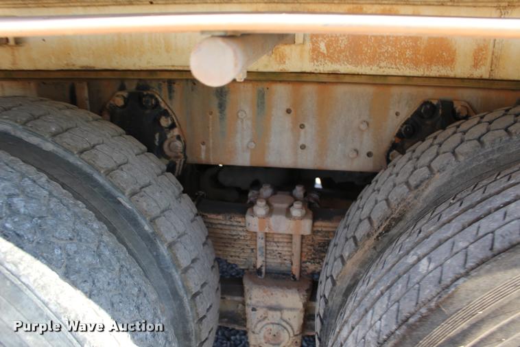 image for item DB0036 1981 Ford 8000 tank truck