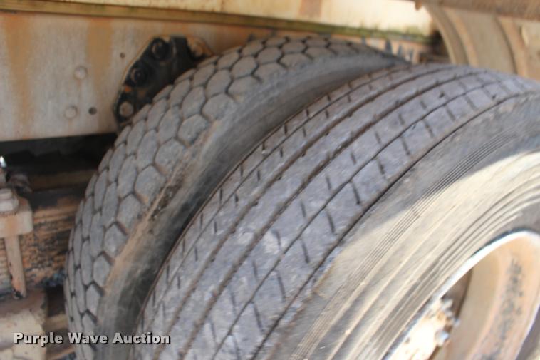 image for item DB0036 1981 Ford 8000 tank truck