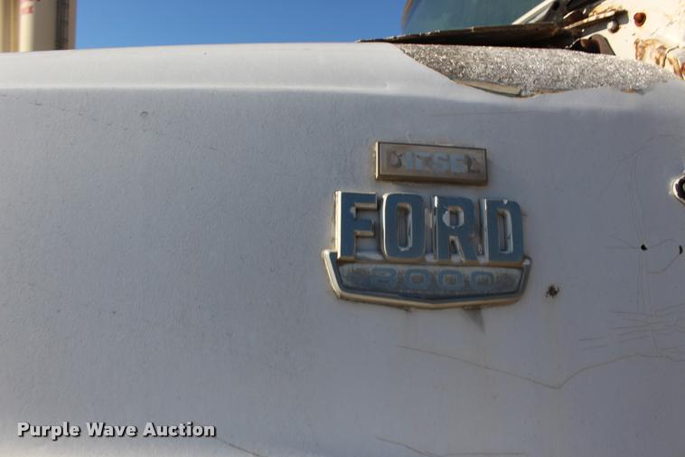 image for item DB0036 1981 Ford 8000 tank truck