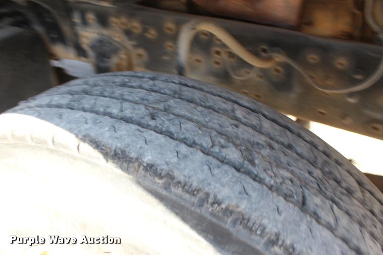 image for item DB0036 1981 Ford 8000 tank truck