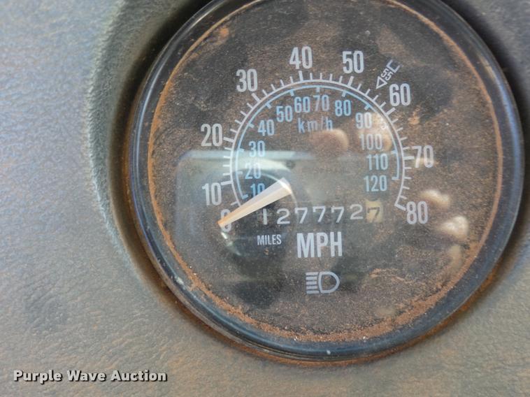 image for item DB0037 1989 Mack R688ST tank truck